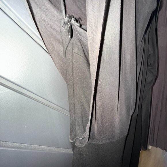 Valeria Gown by Marcella size Medium WORN JUST ONE TIME! - Picture 9 of 10